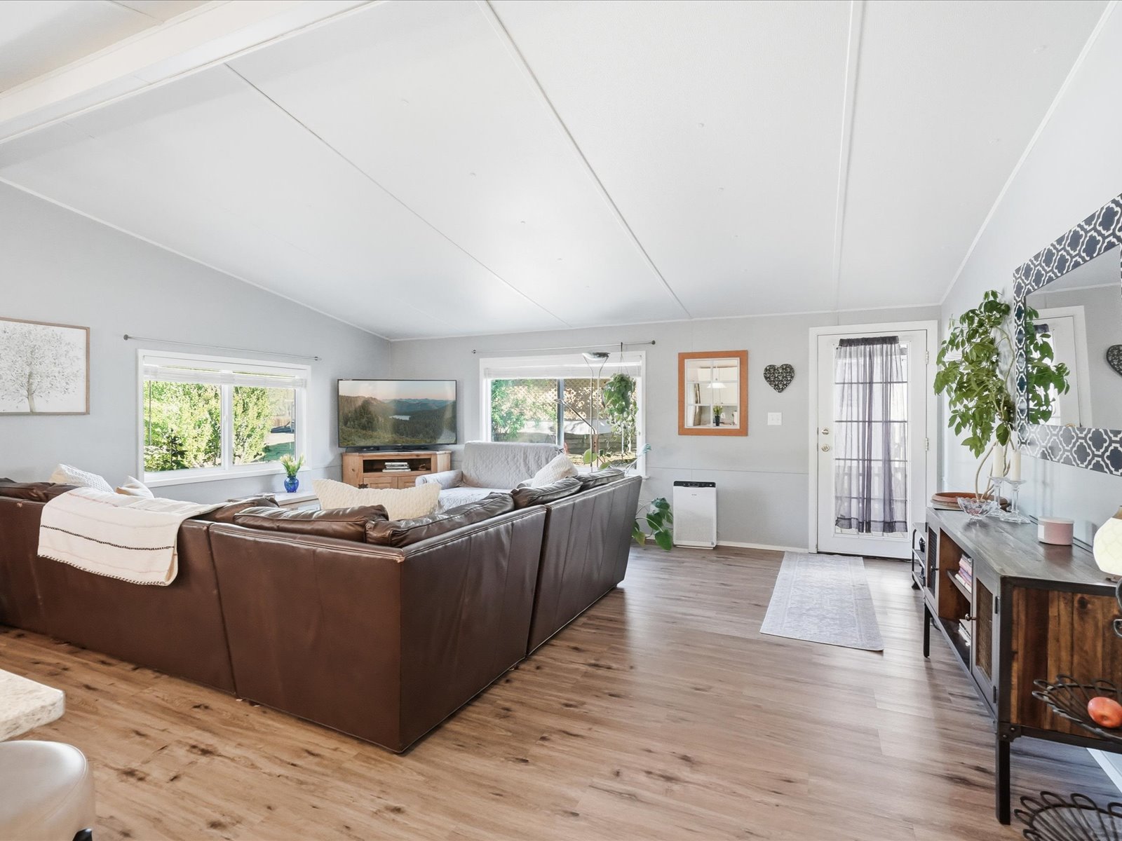 145 Taylor Avenue, view 5
