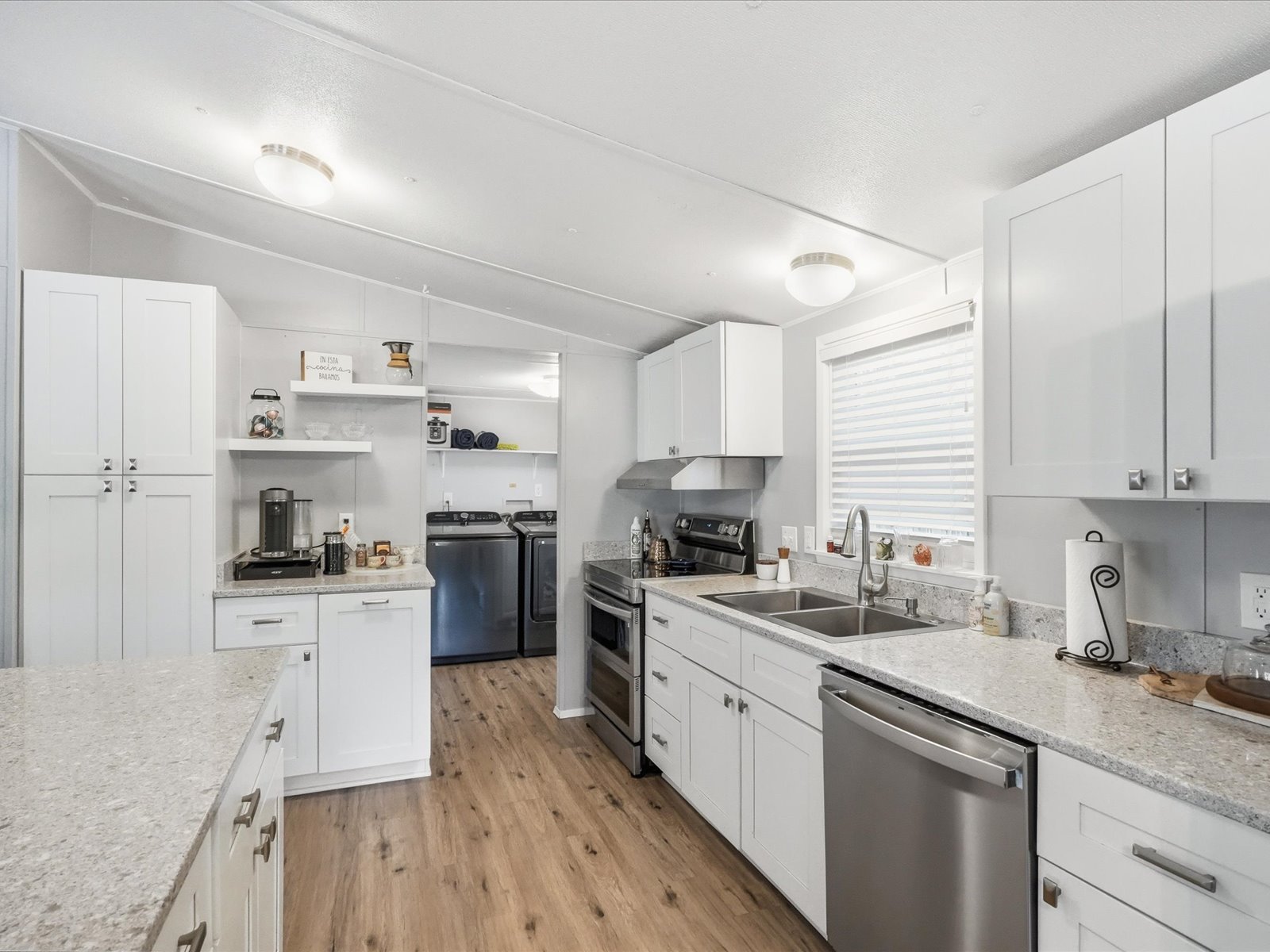 145 Taylor Avenue, view 9
