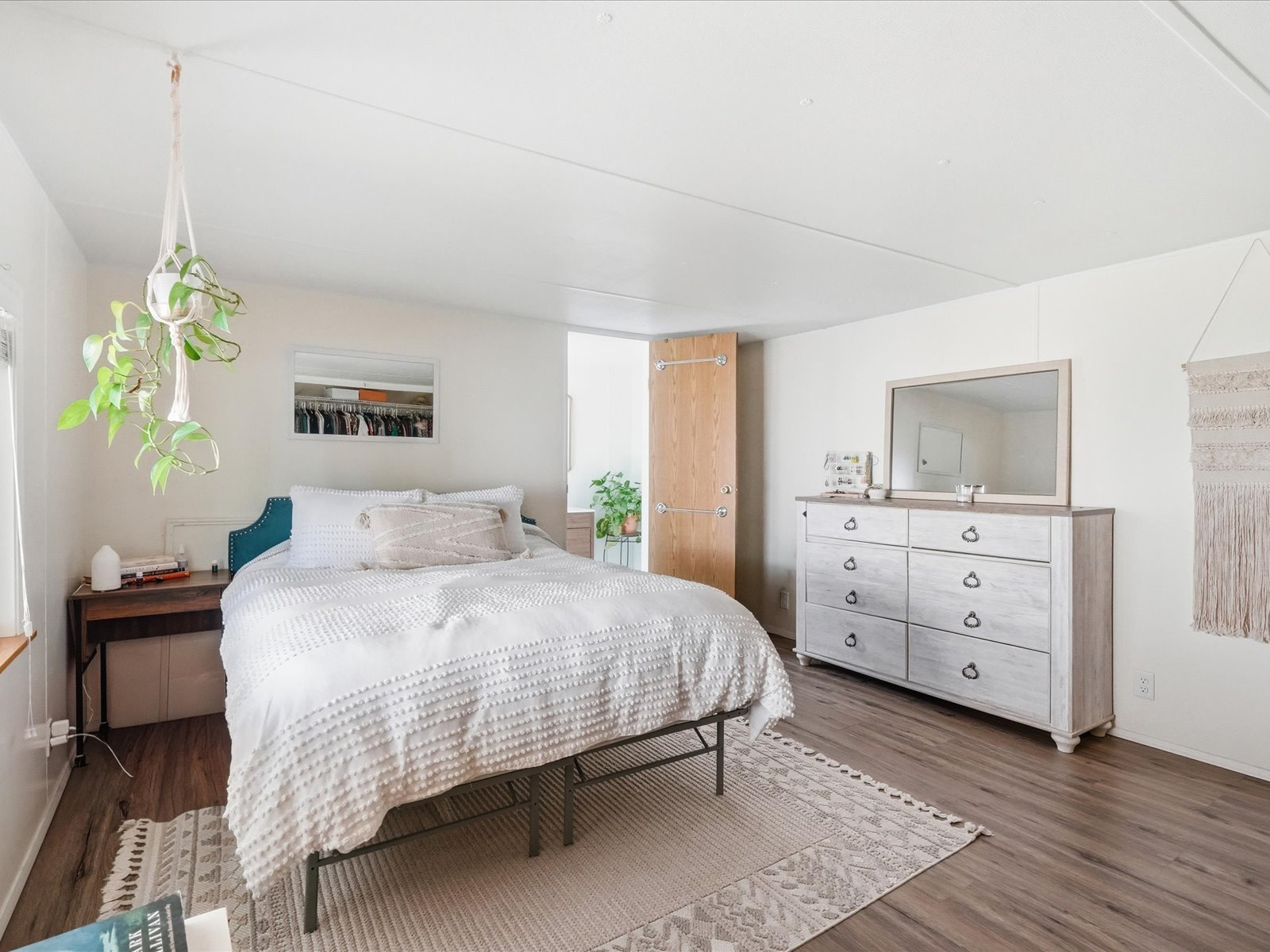 145 Taylor Avenue, view 13