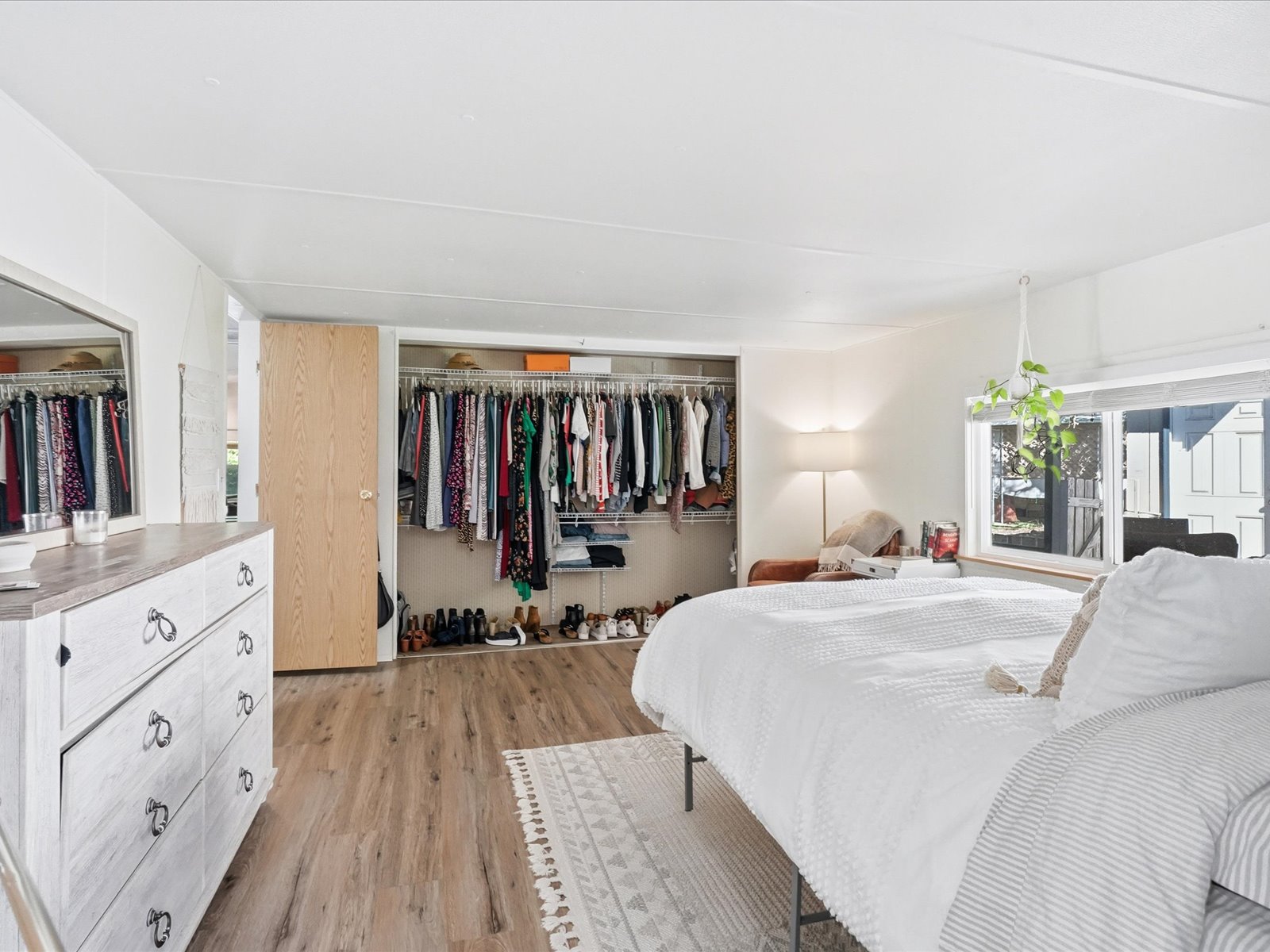 145 Taylor Avenue, view 14