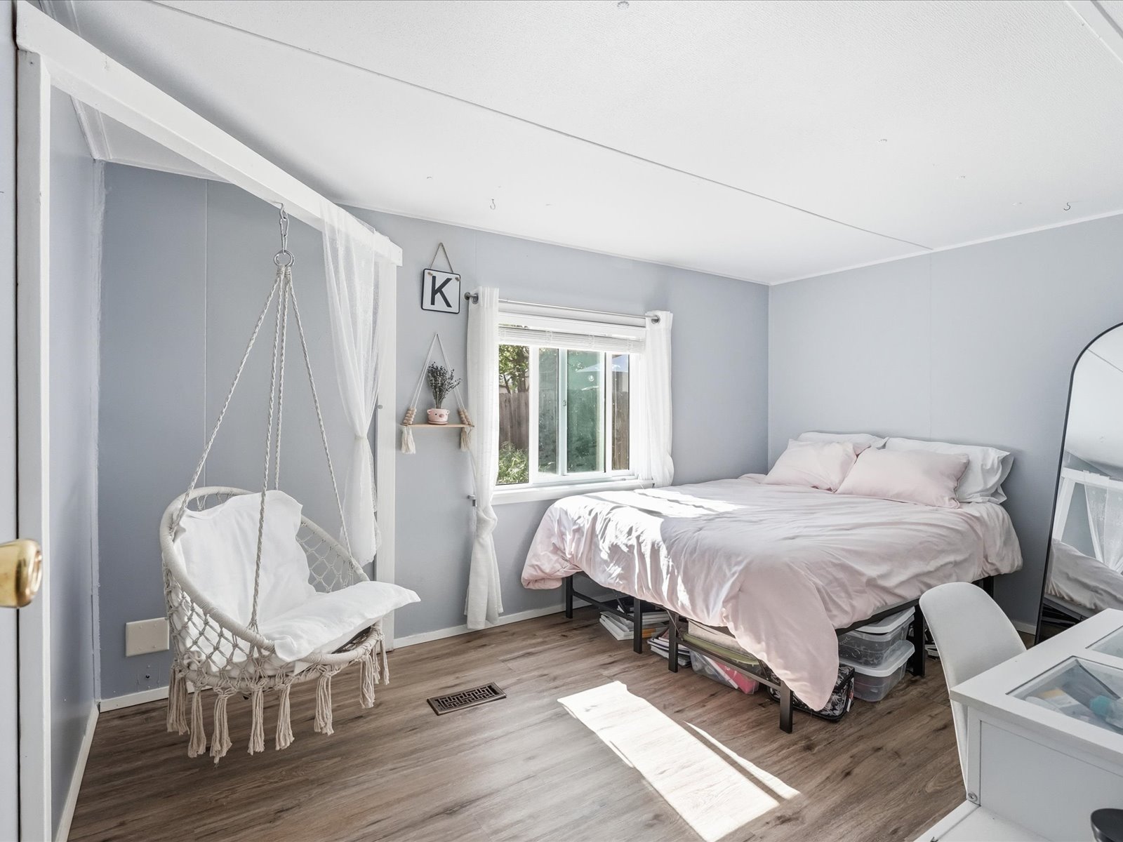 145 Taylor Avenue, view 16