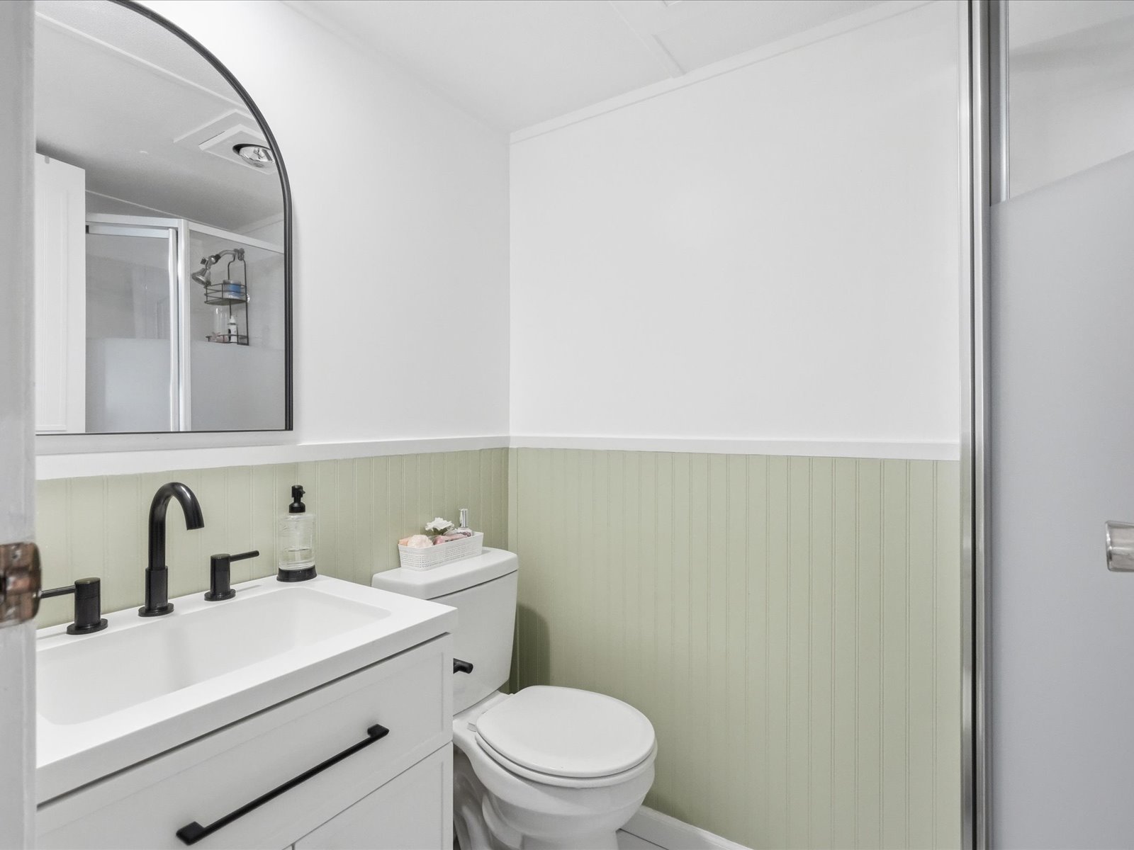 145 Taylor Avenue, view 18