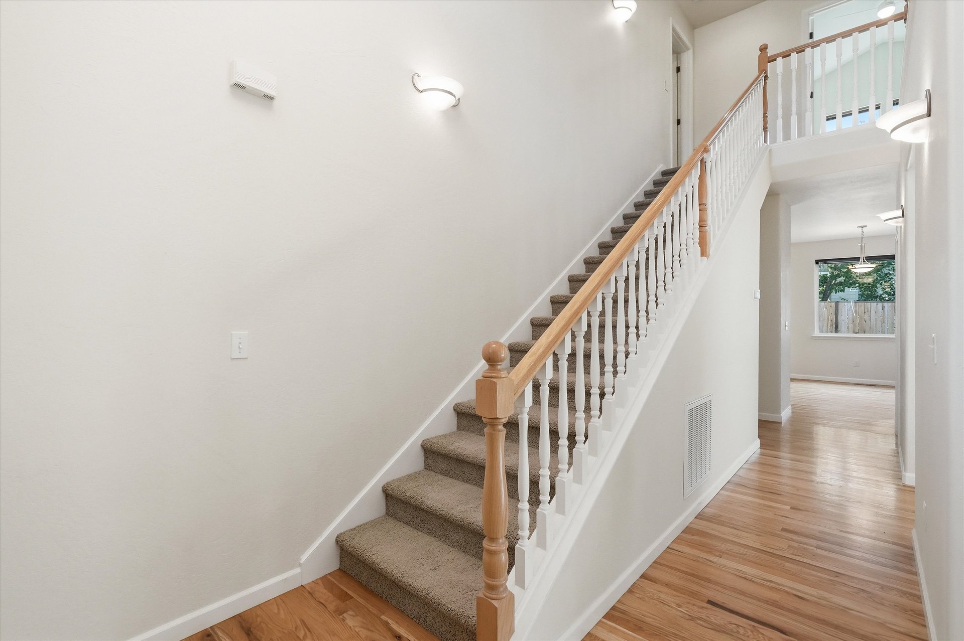 1852 Summer Place, view 5