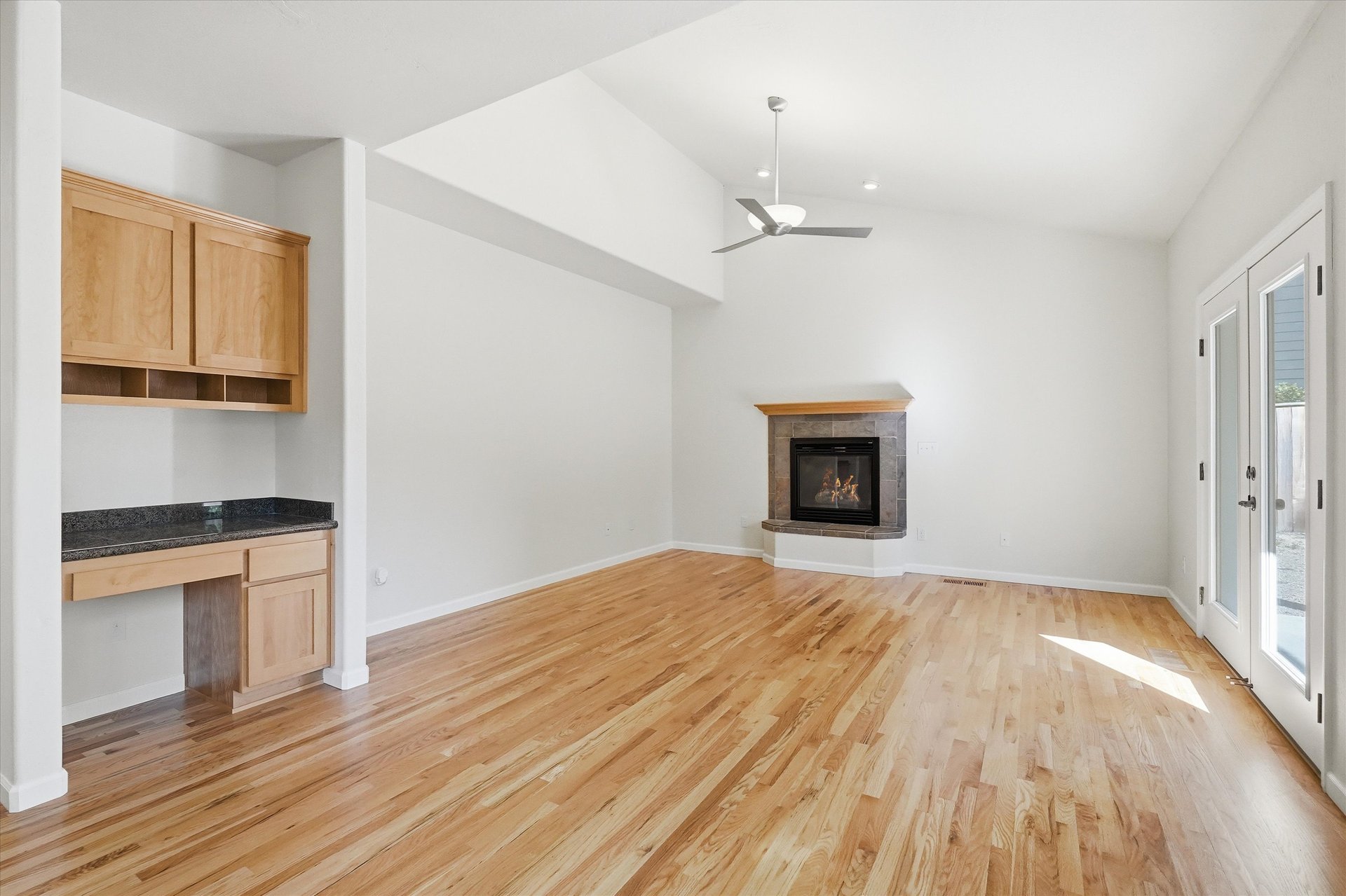 1852 Summer Place, view 12