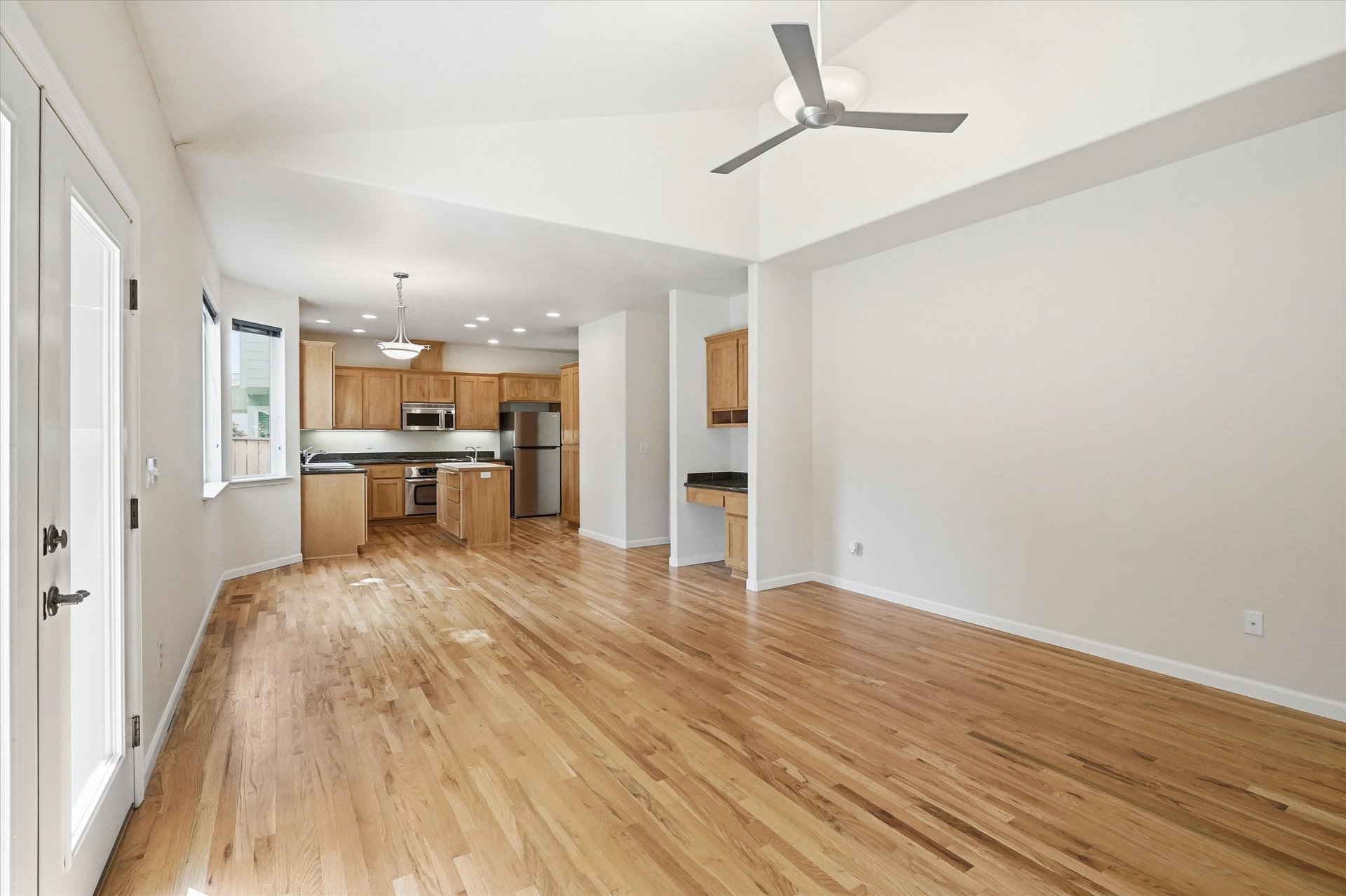 1852 Summer Place, view 13