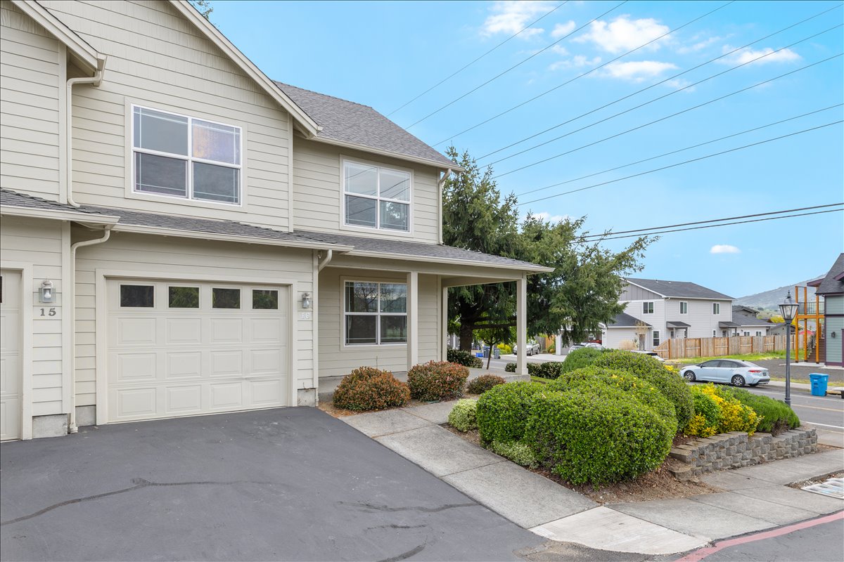 228 Talent Avenue #16, view 3