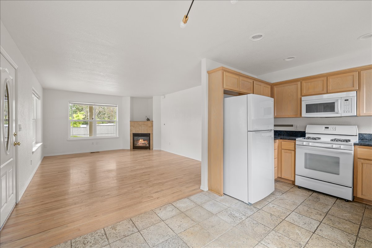 228 Talent Avenue #16, view 10