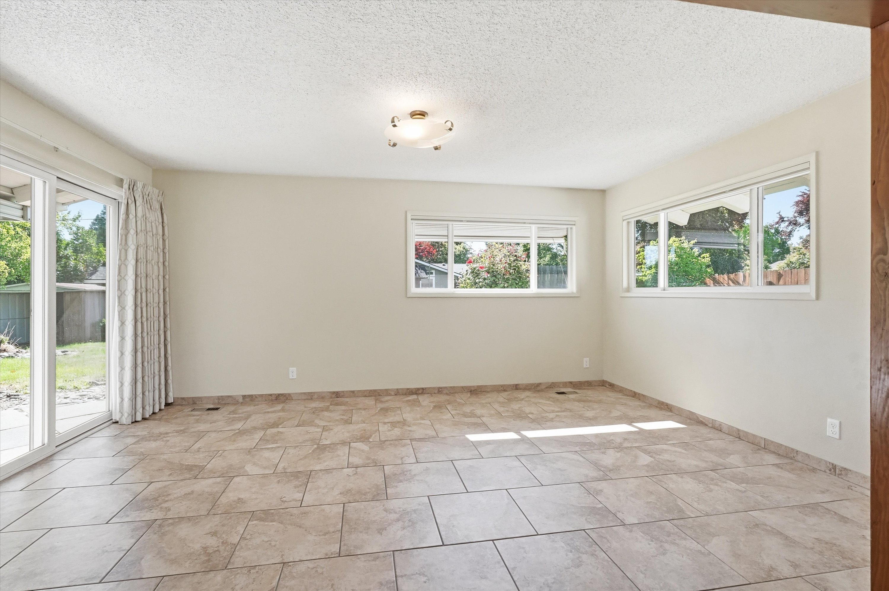316 Stanley Avenue, view 10