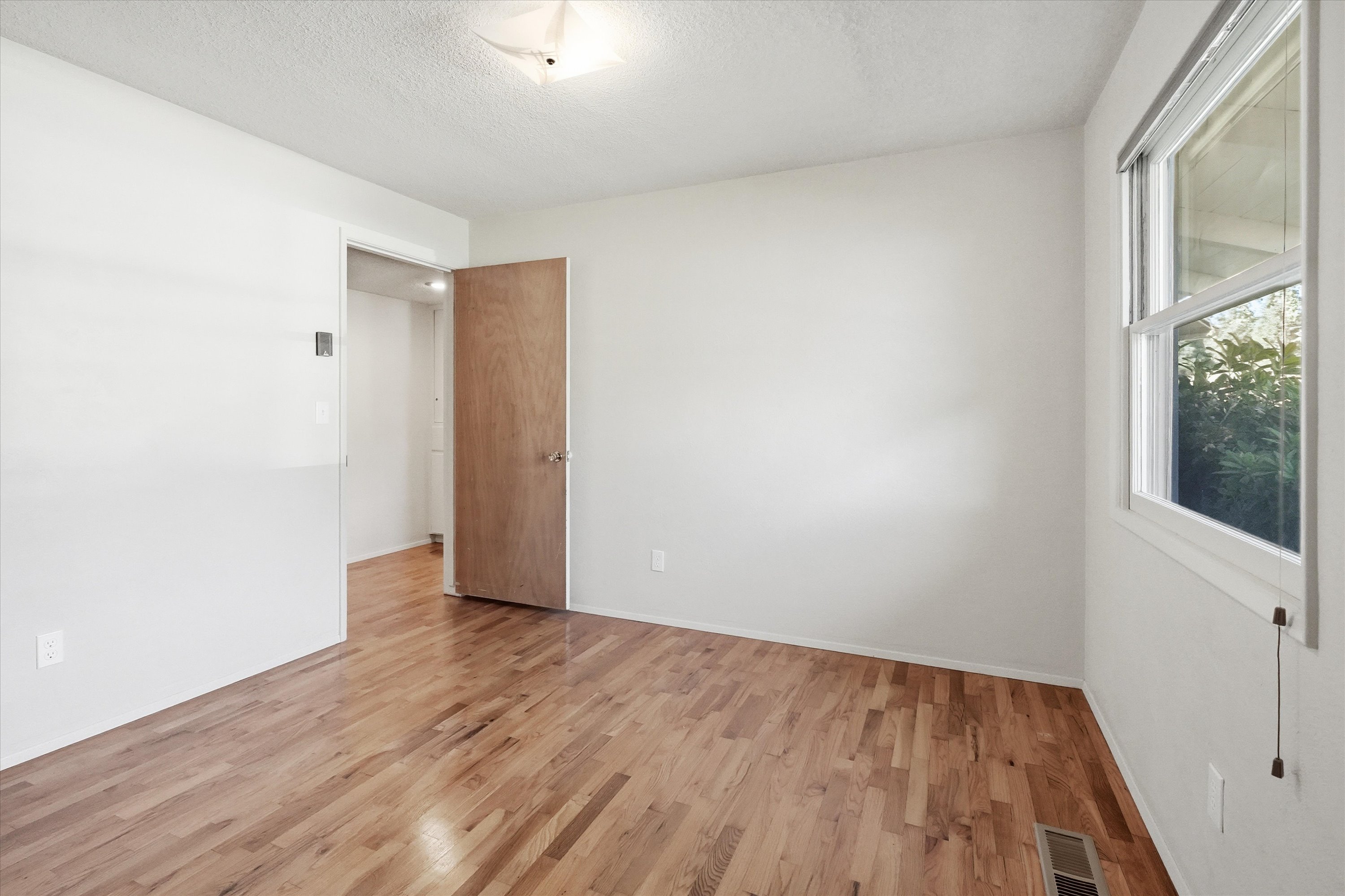 316 Stanley Avenue, view 16