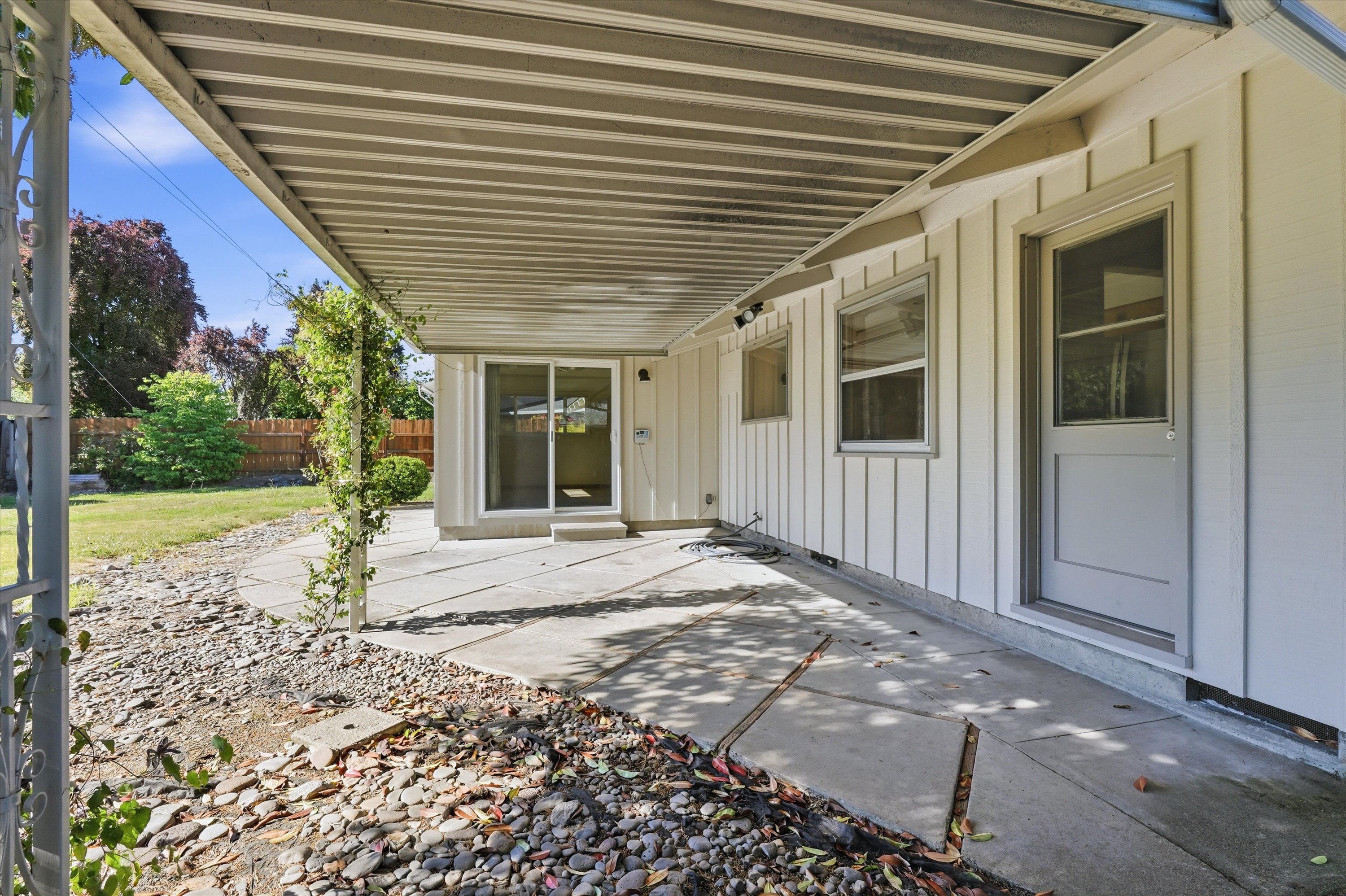 316 Stanley Avenue, view 24