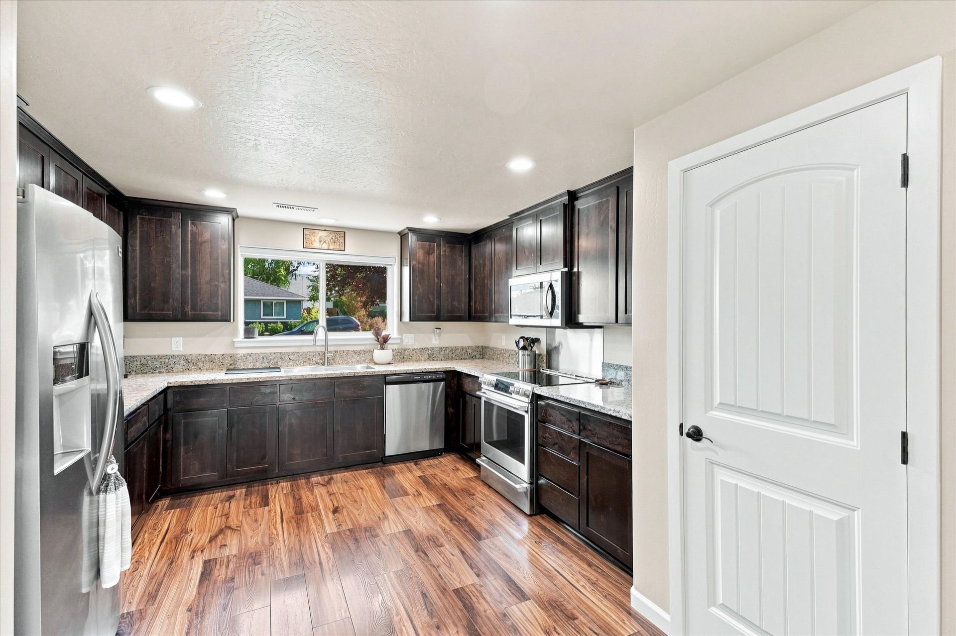 928 Stonewater Drive, view 15
