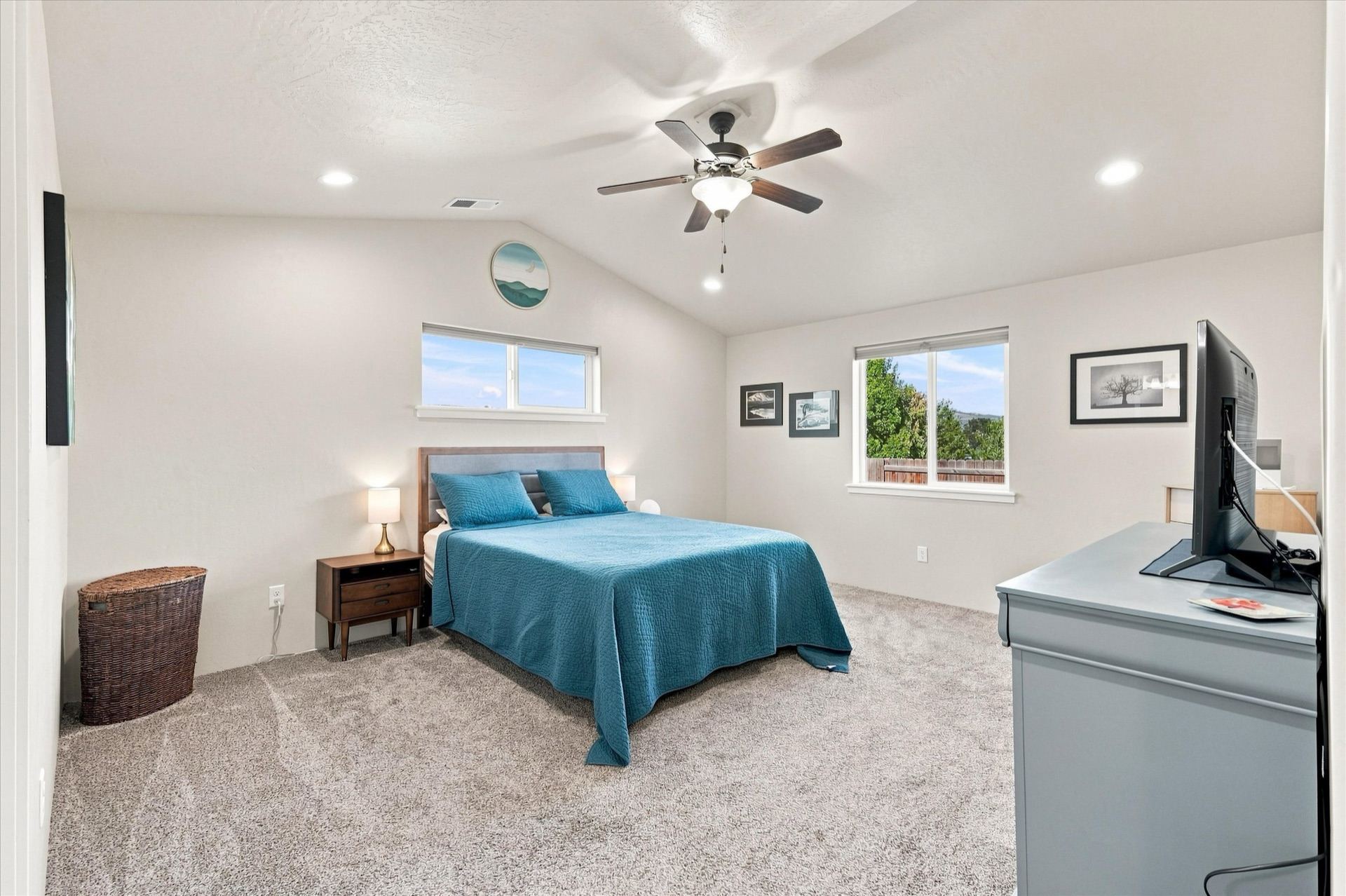 928 Stonewater Drive, view 24